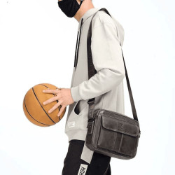 Bolsa Lateral Masculina de Couro Legítimo