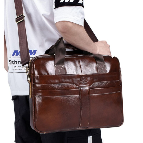 Bolsa Que Cabe Notebook até 15.6 Polegadas em Couro